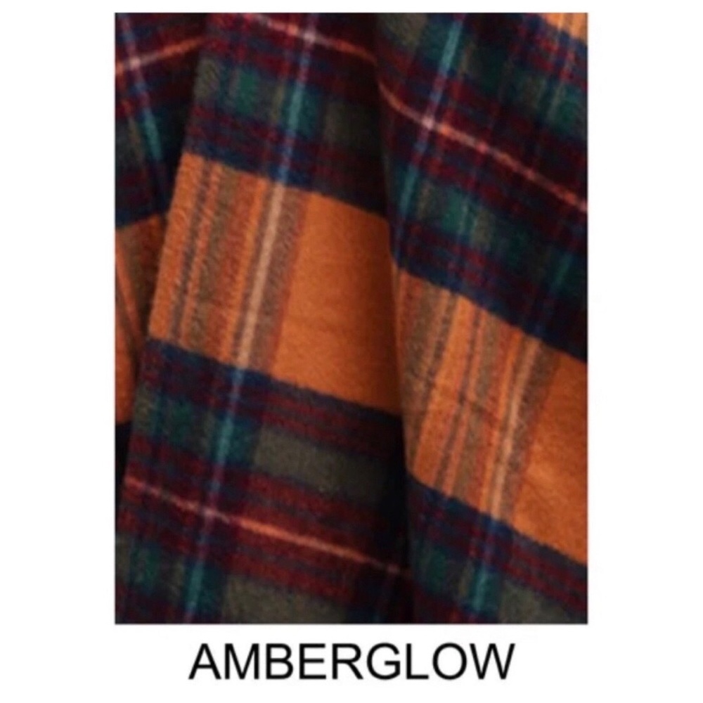 Ruggine Chic Soft Amberglow Plaid Fringe Accent Ruana - Picture 8 of 13